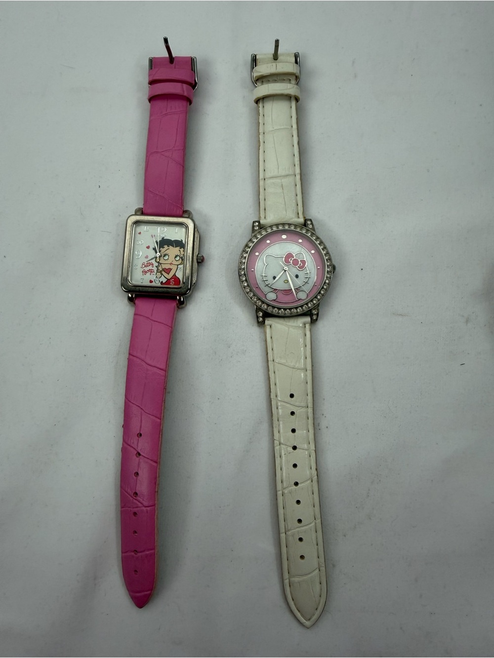 Hello Kitty Pink & White Character Watch Set